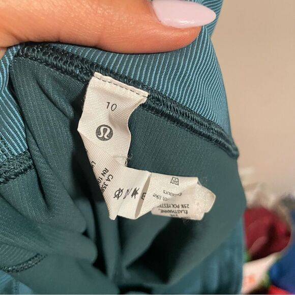 Lululemon Base Pace High-Rise Crop 23" *Two-Tone Ribbed- Size 10 - Picture 8 of 9